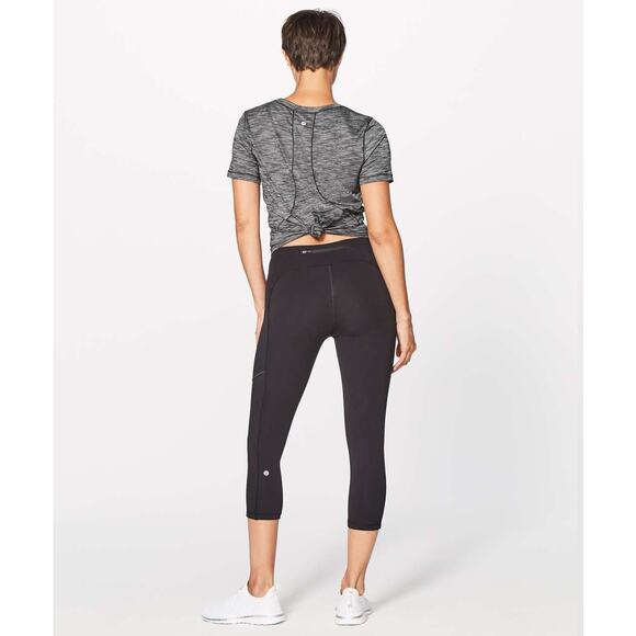 Lululemon Speed Up Crop 21" Leggings Black sz 4 - Picture 2 of 7